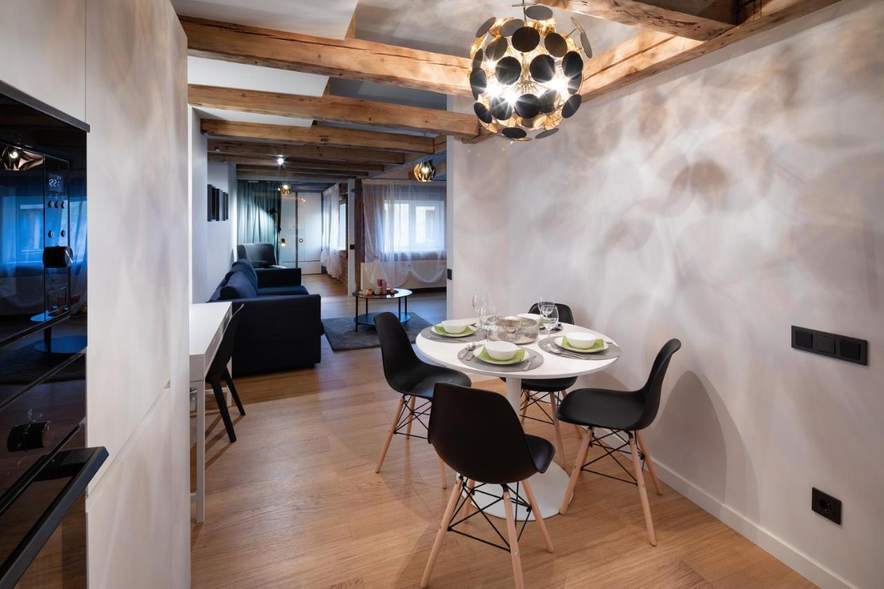Merkela Loft Apartment Beside Vermanes Park 里加 外观 照片