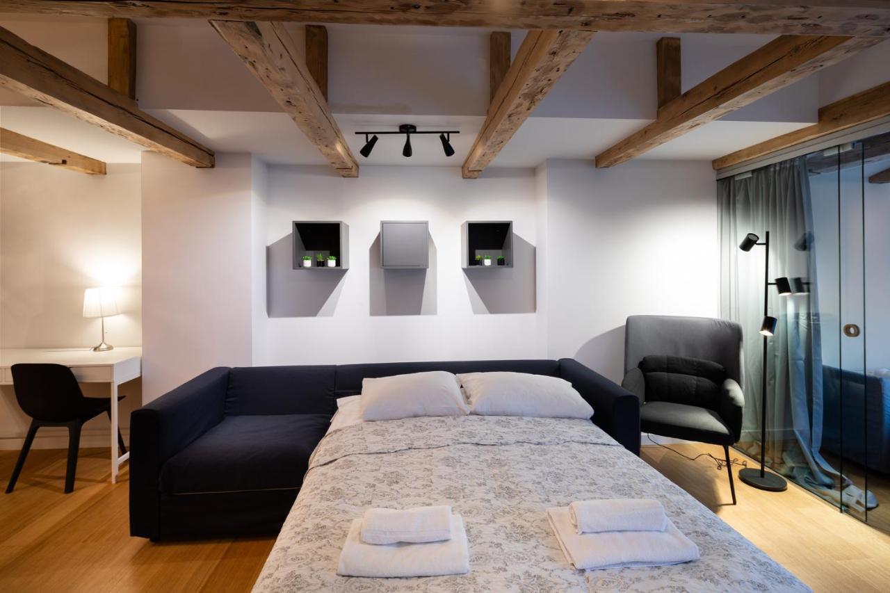 Merkela Loft Apartment Beside Vermanes Park 里加 外观 照片